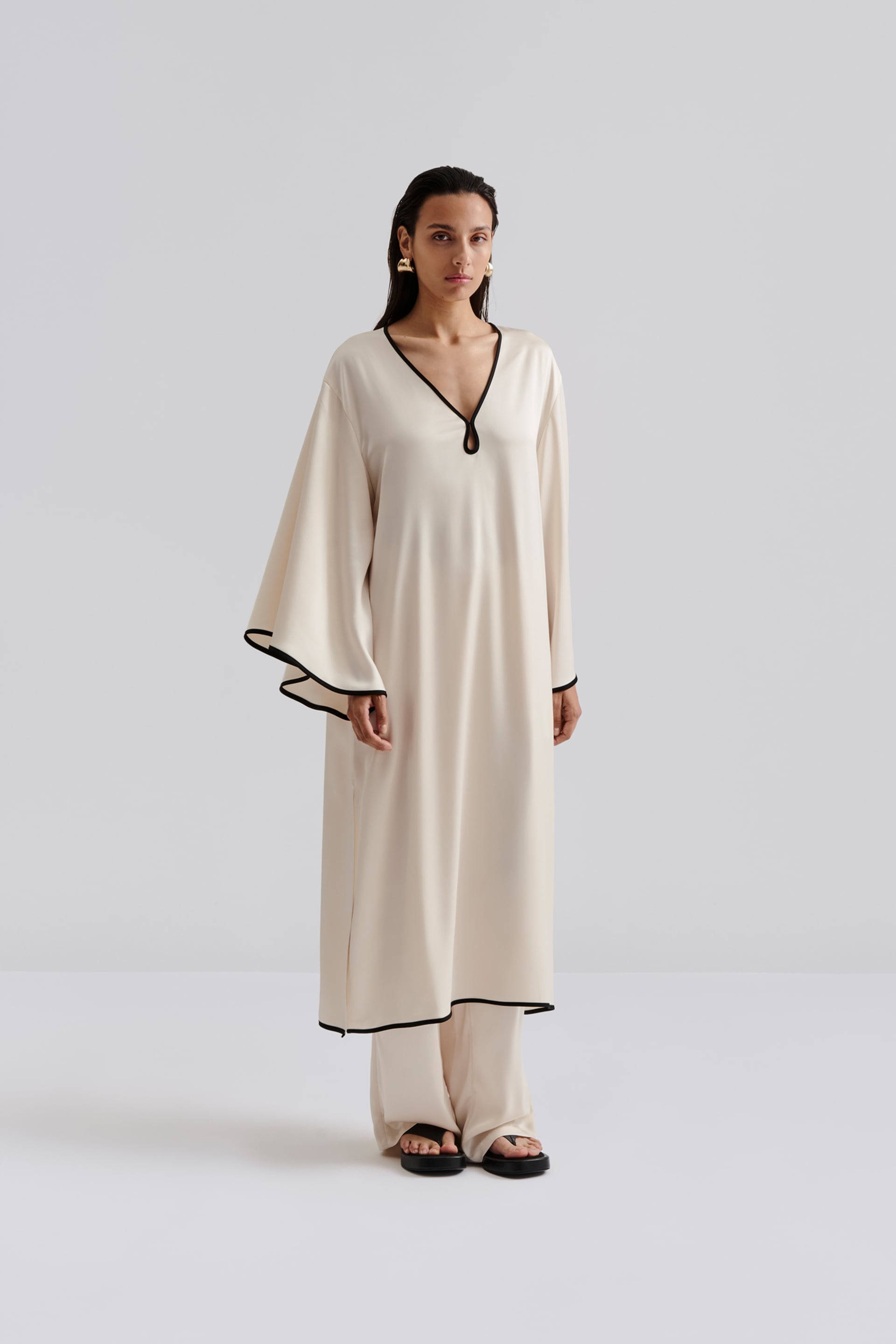Briony kaftan dress Vanilla 2