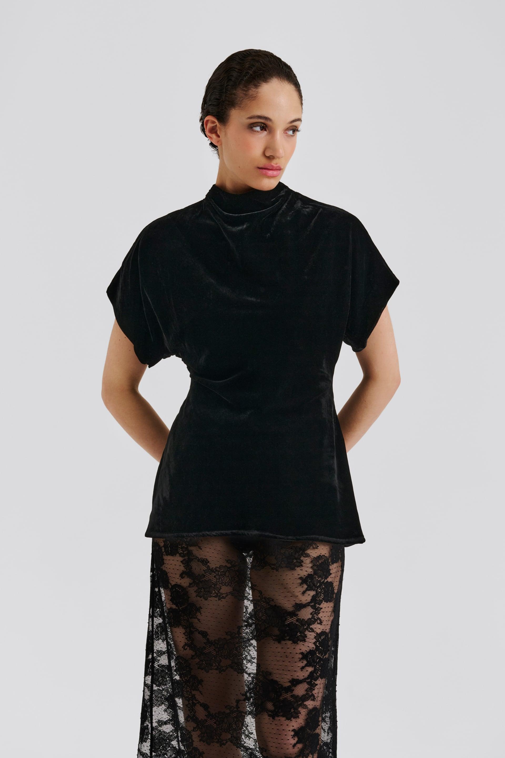 Otilia velvet top Black (1)