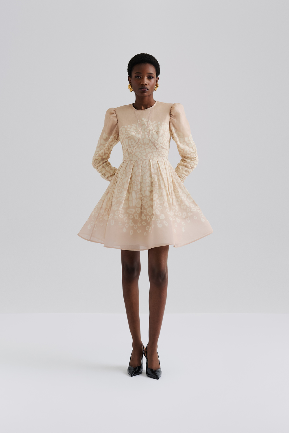 2861_ceb071edb2-leoni-silk-