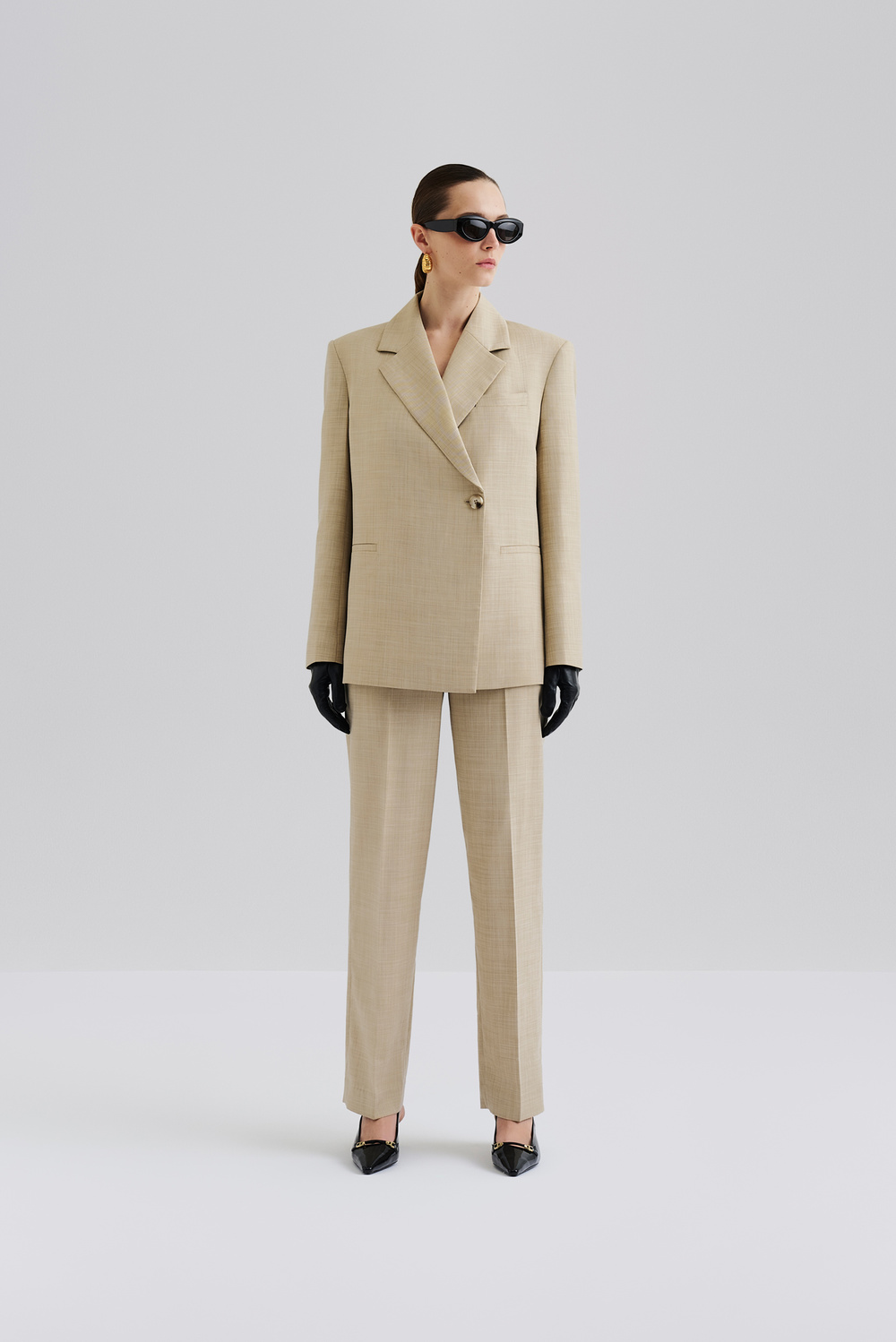 melora-pants-beige-trousers-malina-occasion-designer-clothing